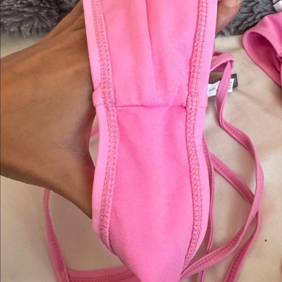 Pink Bikini - Picture 5 of 5